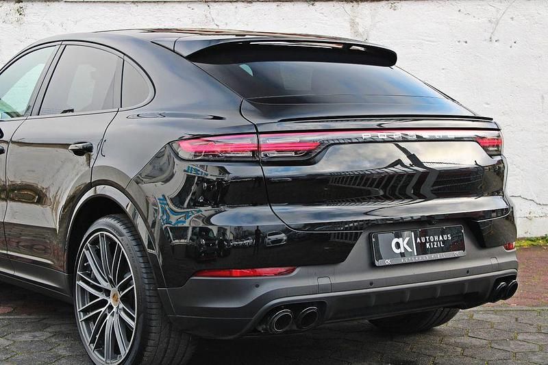 Gebraucht Porsche Cayenne Turbo 340 PS (250 kW) 2019 Schwarz SUV