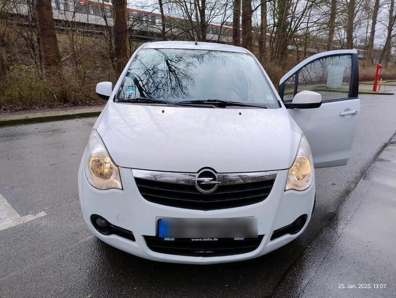 Weiß Gebraucht 2011 Opel Agila Kleinwagen | 1.900 € (Guter Preis) - Bild 1/4