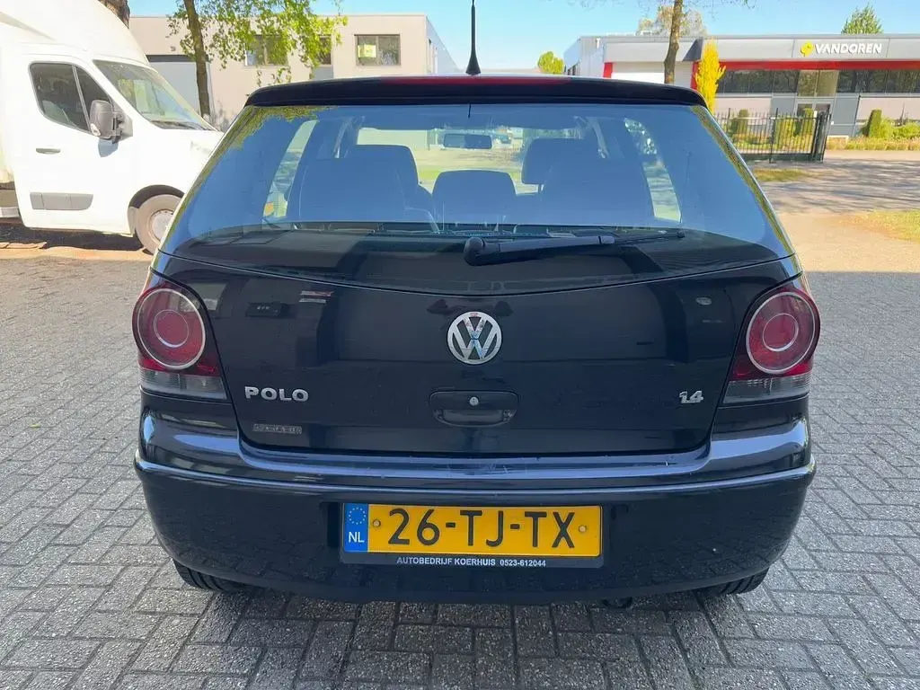 Brugt VW Polo 80 HK (58 kW) 2006 Sort Hatchback