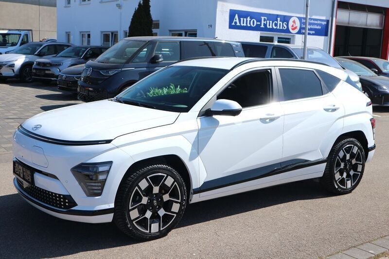 Weiß Gebraucht 2023 Hyundai Kona Prime SUV | 33.400 € (Guter Preis) - Bild 1/4