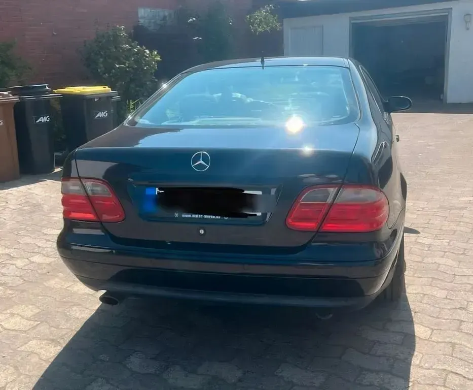 Gebraucht Mercedes CLK320 Elegance 218 PS (160 kW) 1999 Schwarz Coupé