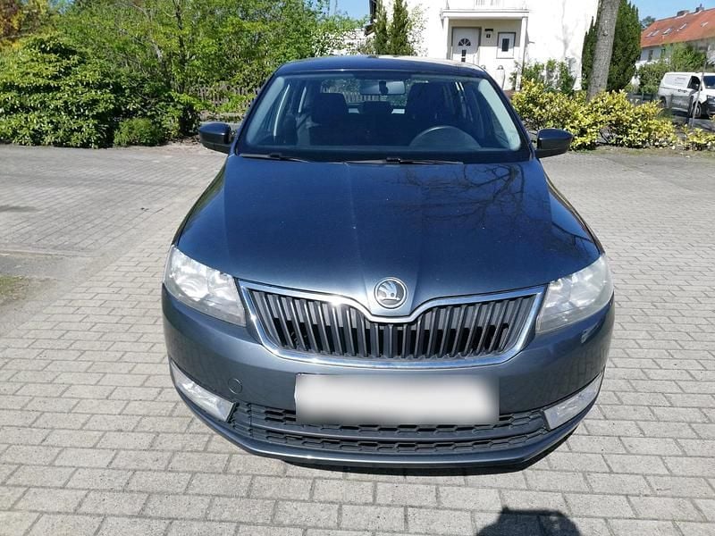 Second-hand Skoda Rapid 105 CP (77 kW) 2014 Gri Hatchback