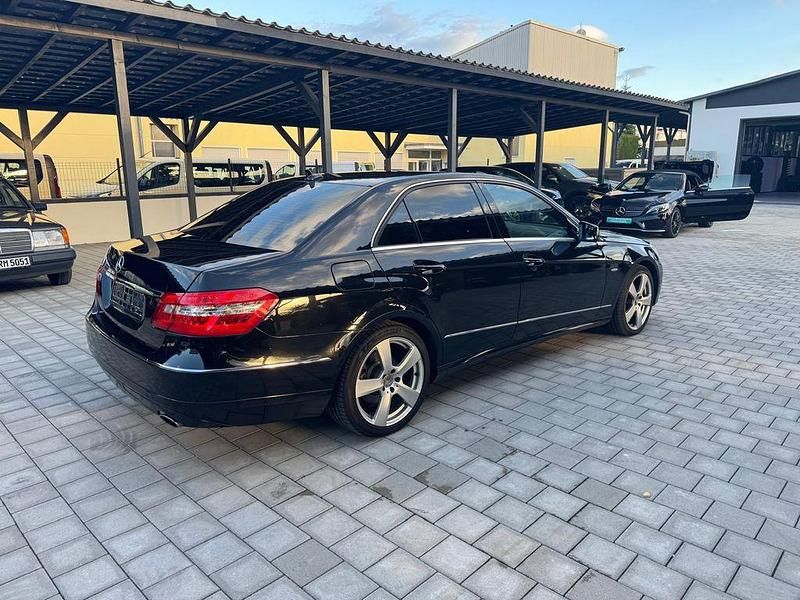 Usata Mercedes E350 231 CV (169 kW) 2010 Nero Berlina