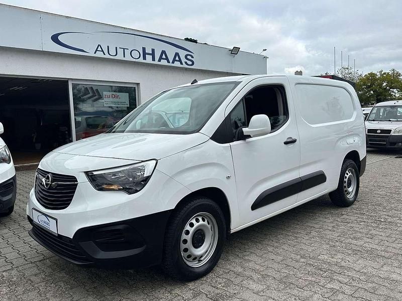 Weiß Gebraucht 2022 Opel Combo Edition Van / Kleinbus | 12.990 € (Guter Preis) - Bild 1/4