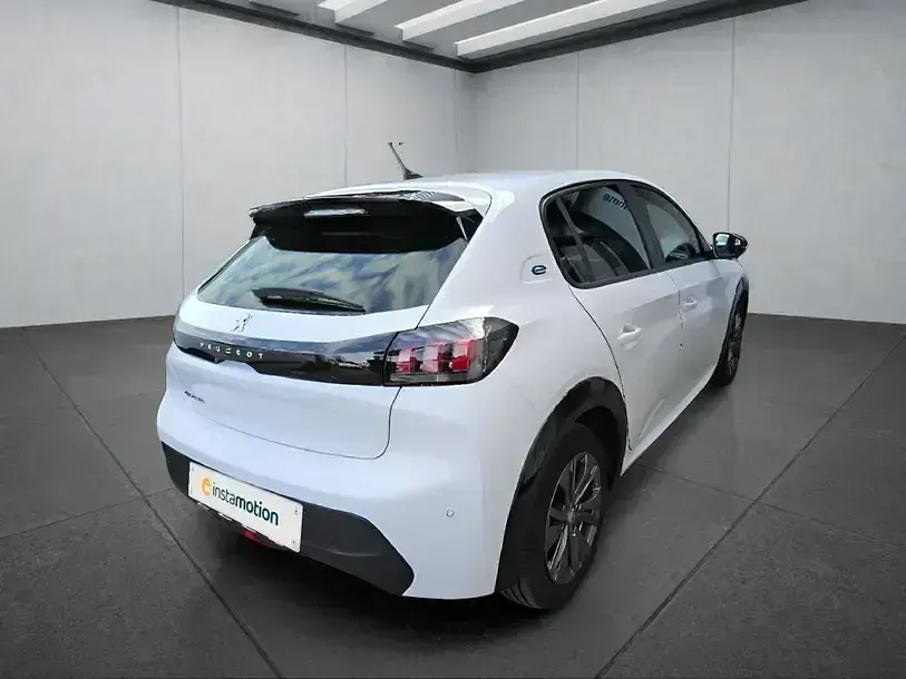Gebraucht Peugeot e-208 Active 100 kW (136 PS) 2022 Weiß Kleinwagen