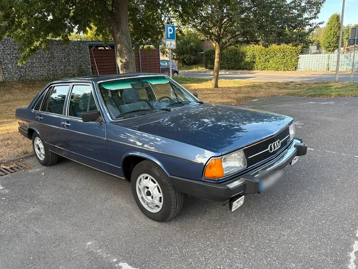 Gebraucht Audi 100 Ambiente 136 PS (100 kW) 1978 Blau Limousine