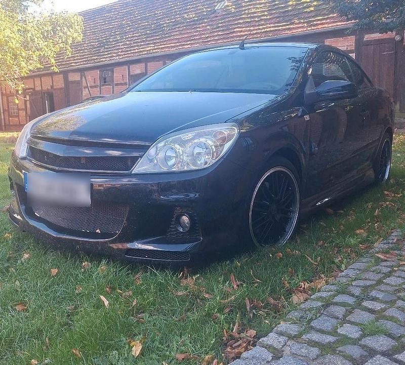 Gebraucht Opel Astra Cabriolet 200 PS (147 kW) 2007 Schwarz Cabrio