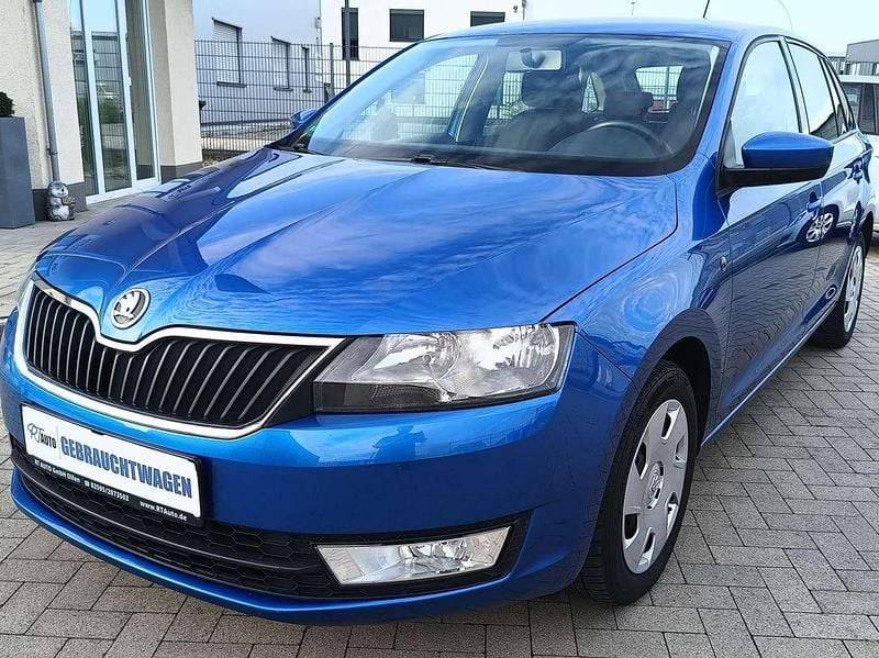 Gebraucht Skoda Rapid 105 PS (77 kW) 2013 Raceblau metallic Kleinwagen