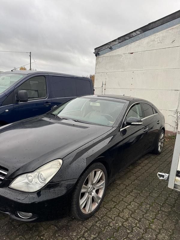Gebraucht Mercedes CLS320 224 PS (164 kW) 2008 Schwarz Limousine