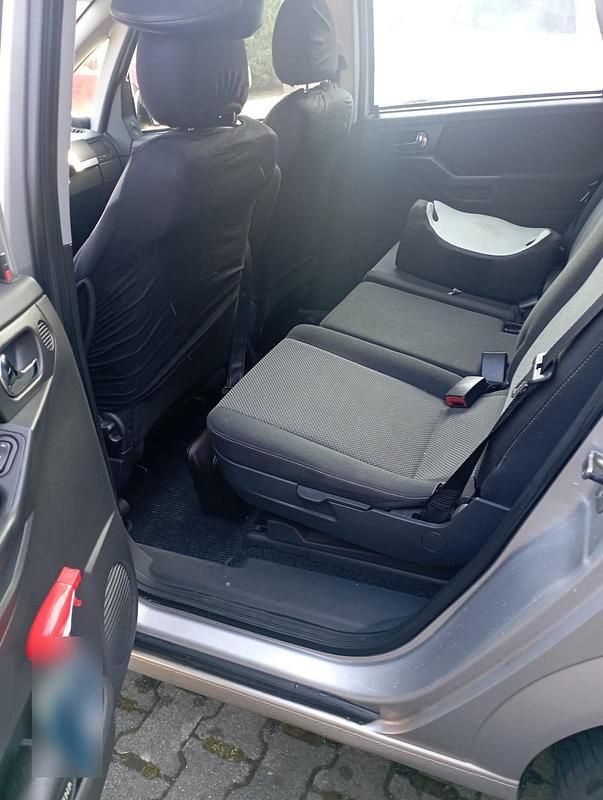 Gebraucht Opel Meriva 101 PS (74 kW) 2010 Silber Van / Kleinbus