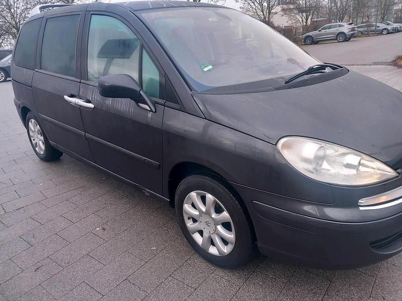 Gebraucht Peugeot 807 140 PS (102 kW) 2008 Grau Van / Kleinbus