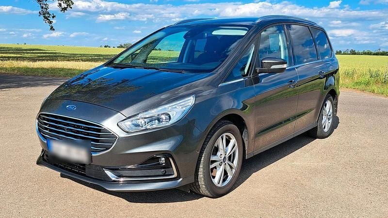 Grau Gebraucht 2020 Ford Galaxy Titanium Van / Kleinbus | 20.000 € (Guter Preis) - Bild 1/4