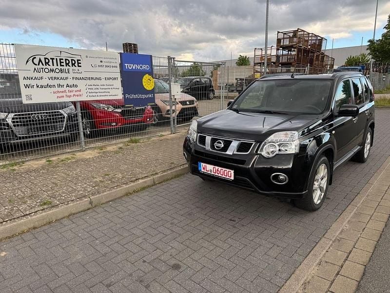Schwarz Gebraucht 2013 Nissan X-Trail 360º SUV | 6.499 € (Guter Preis) - Bild 1/4