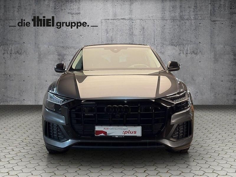 Gebraucht Audi Q8 Ambiente 286 PS (210 kW) 2022 Grau SUV