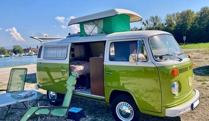 Grün Gebraucht 1979 VW T2 Van | 18.850 € - Bild 1/4