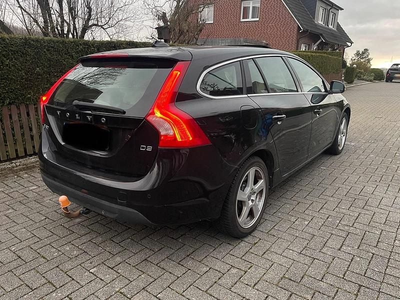 Gebraucht Volvo V60 163 PS (119 kW) 2010 Schwarz Kombi
