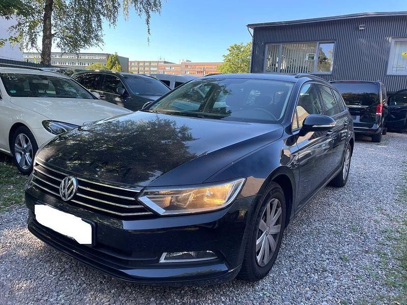 Schwarz Gebraucht 2015 VW Passat Limousine | 7.200 € (Guter Preis) - Bild 1/4