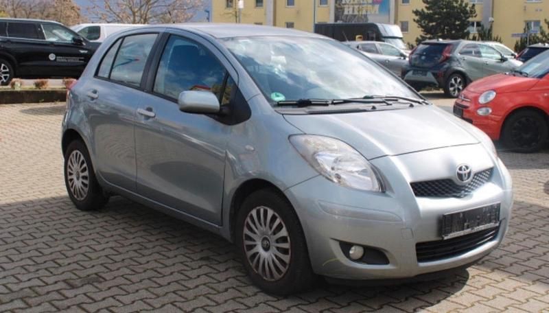 Gebraucht Toyota Yaris 101 PS (74 kW) 2008 Braun Kleinwagen