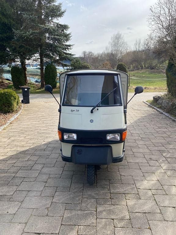 Second-hand Piaggio APE 2011 Bej