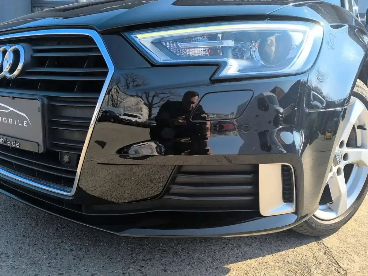 Gebraucht Audi A3 Sport 116 PS (85 kW) 2018 Schwarz Limousine
