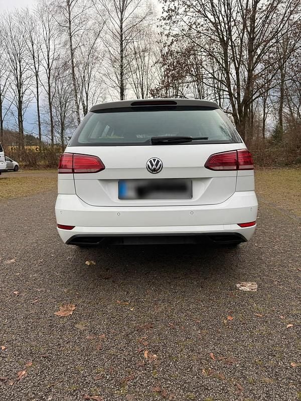 Gebraucht VW Golf VII 115 PS (84 kW) 2017 Weiß Kombi