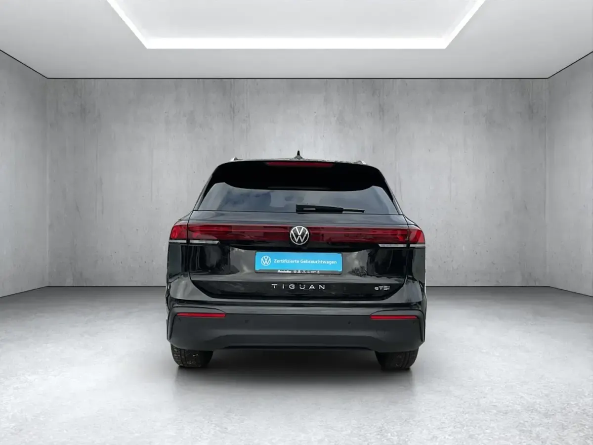 Gebraucht VW Tiguan Goal 150 PS (110 kW) 2025 Schwarz SUV