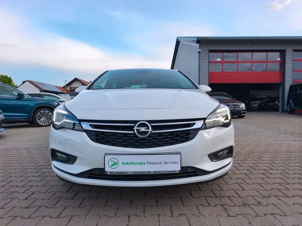 Gebraucht Opel Astra Ultimate 150 PS (110 kW) 2019 Weiß Limousine