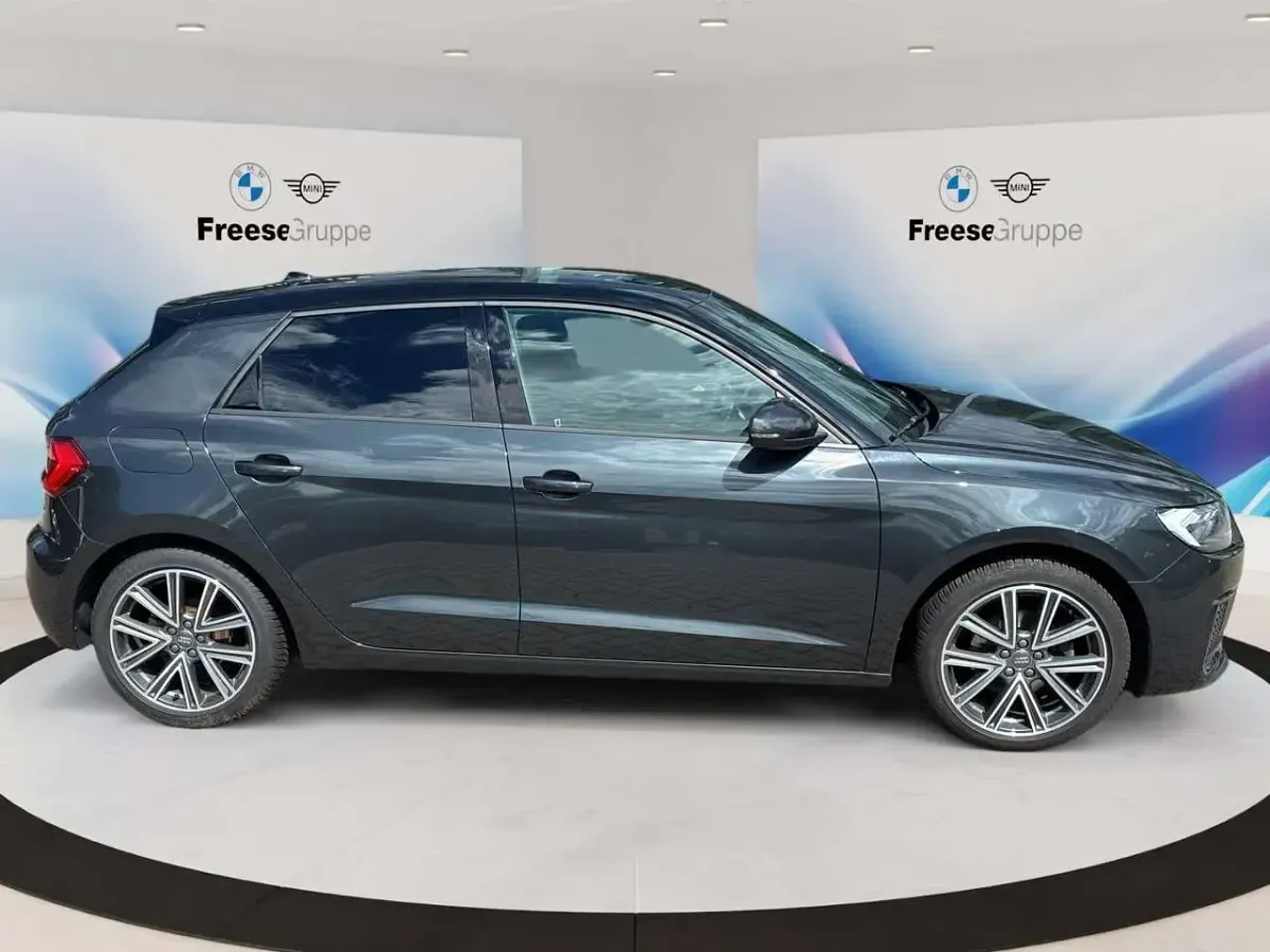 Gebraucht Audi A1 Advanced 116 PS (85 kW) 2019 Silber SUV