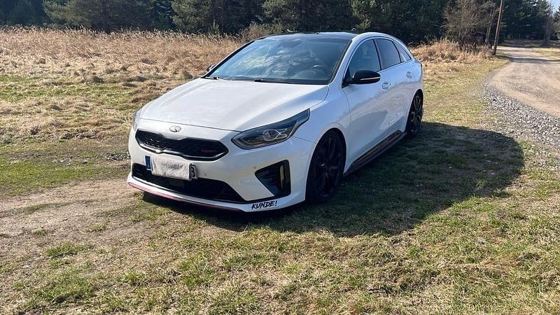 Gebraucht Kia ProCeed GT 204 PS (150 kW) 2019 Weiß Kombi
