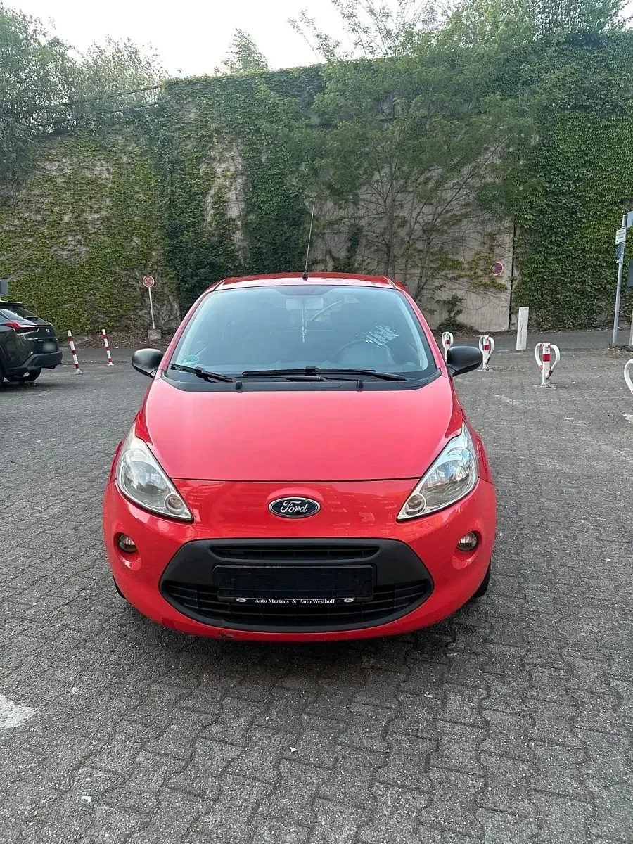 Second-hand Ford Ka 60 CP (44 kW) 2014 Roșu Hatchback