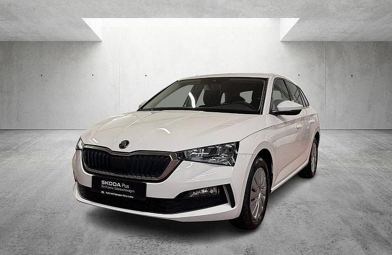 Gebraucht Skoda Scala Cool Plus 95 PS (69 kW) 2020 Weiß Kleinwagen