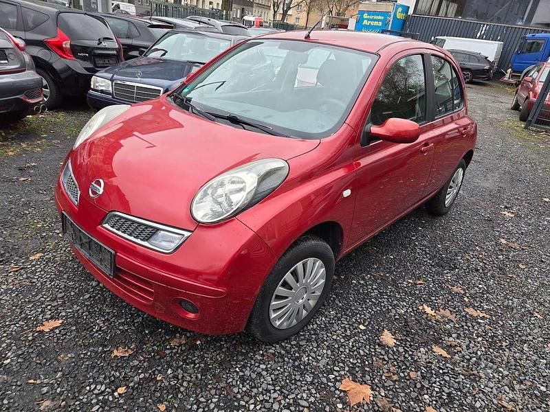 Gebraucht Nissan Micra 65 PS (47 kW) 2008 Emotion red (m) Kleinwagen