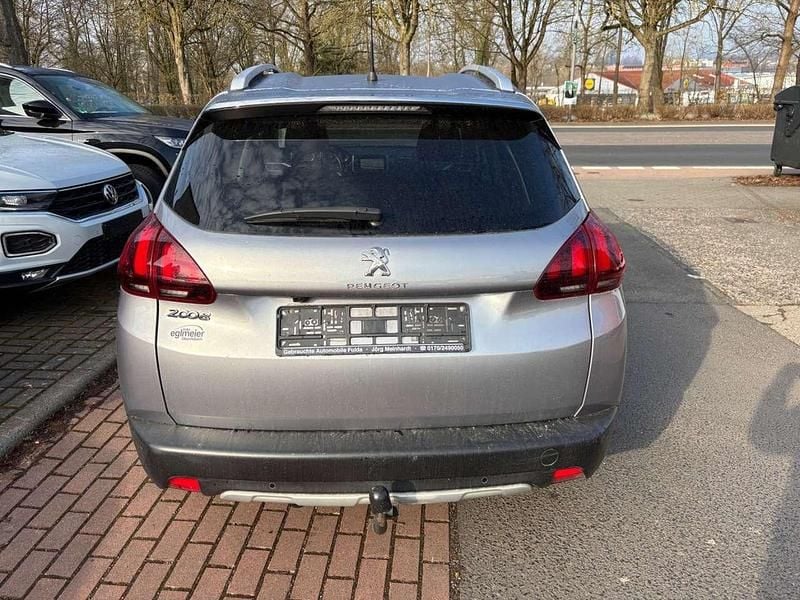Gebraucht Peugeot 2008 Allure 110 PS (80 kW) 2017 Silber SUV