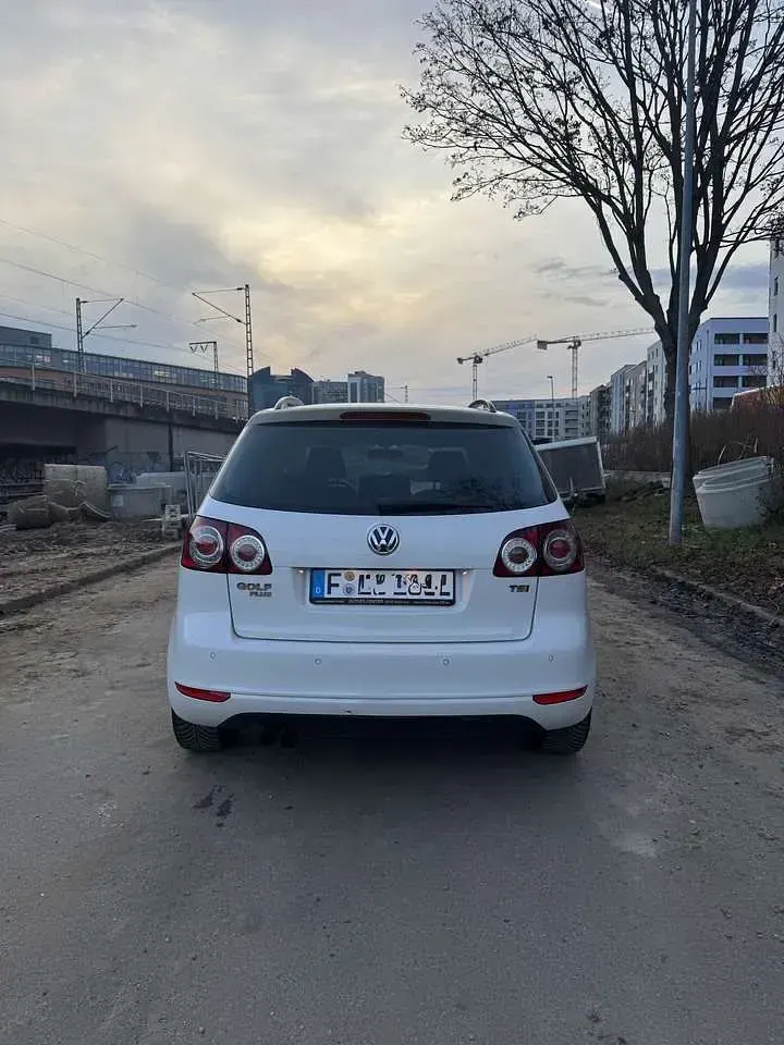 Gebraucht VW Golf Plus Cross Team 122 PS (89 kW) 2010 Limousine