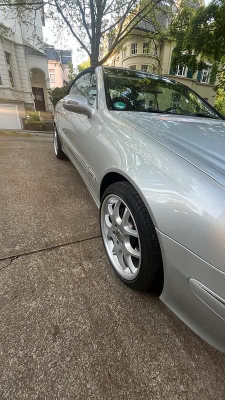 Gebraucht Mercedes CLK200 163 PS (119 kW) 2003 Silber Cabrio