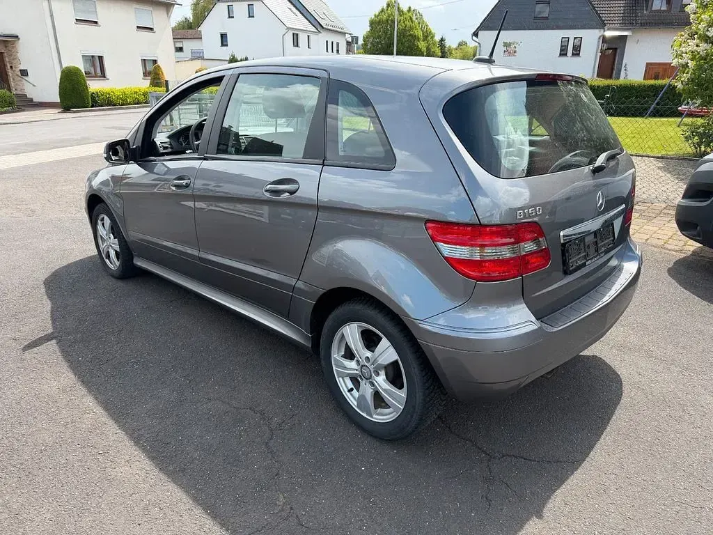 Gebraucht Mercedes B150 95 PS (69 kW) 2008 Grau Van / Kleinbus