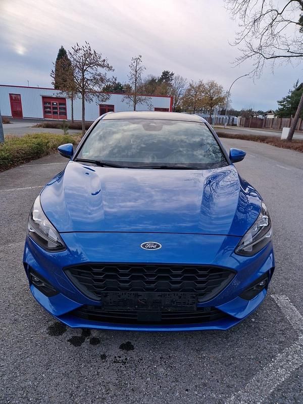Gebraucht Ford Focus ST-Line 120 PS (88 kW) 2019 Blau Kleinwagen