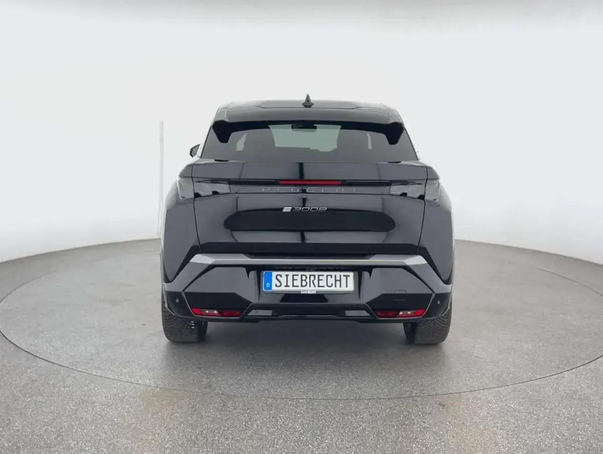 Gebraucht Peugeot e-3008 GT 156 kW (213 PS) 2025 Schwarz SUV