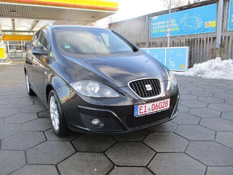 Schwarz Gebraucht 2010 Seat Altea XL Stylance Van / Kleinbus | 2.900 € (Superpreis) - Bild 1/4