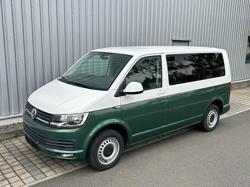Gebraucht VW T6.1 150 PS (110 kW) 2019 Grün Van