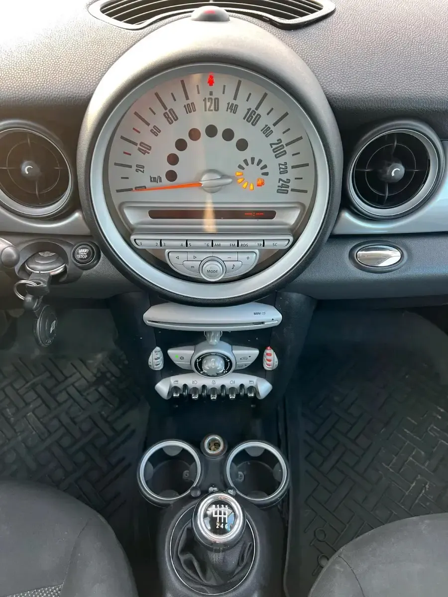 Używany Mini Cooper 110 KM (80 kW) 2007 Srebrny Hatchback