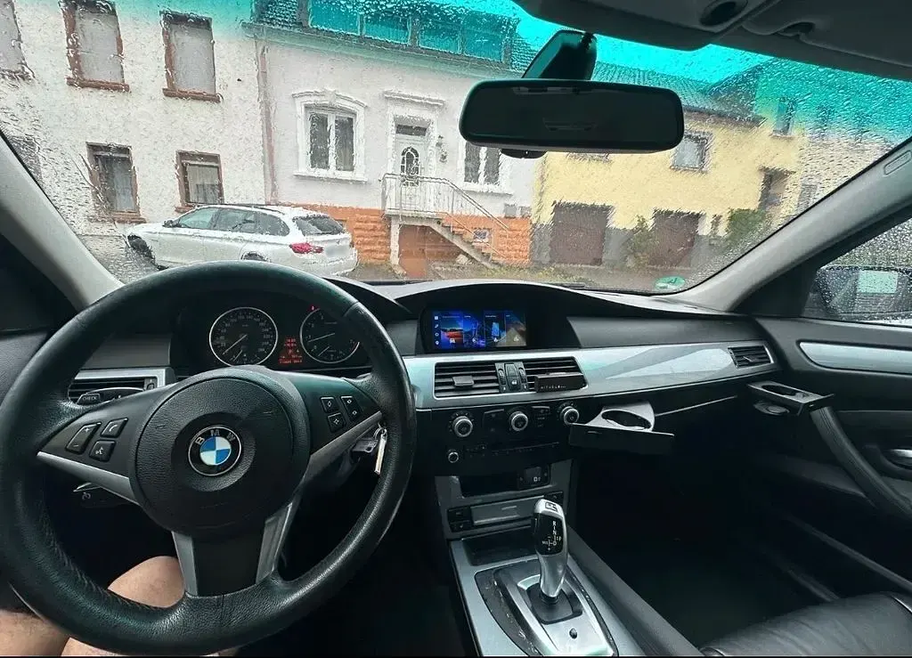 Gebraucht BMW 525 220 PS (161 kW) 2007 Schwarz Limousine