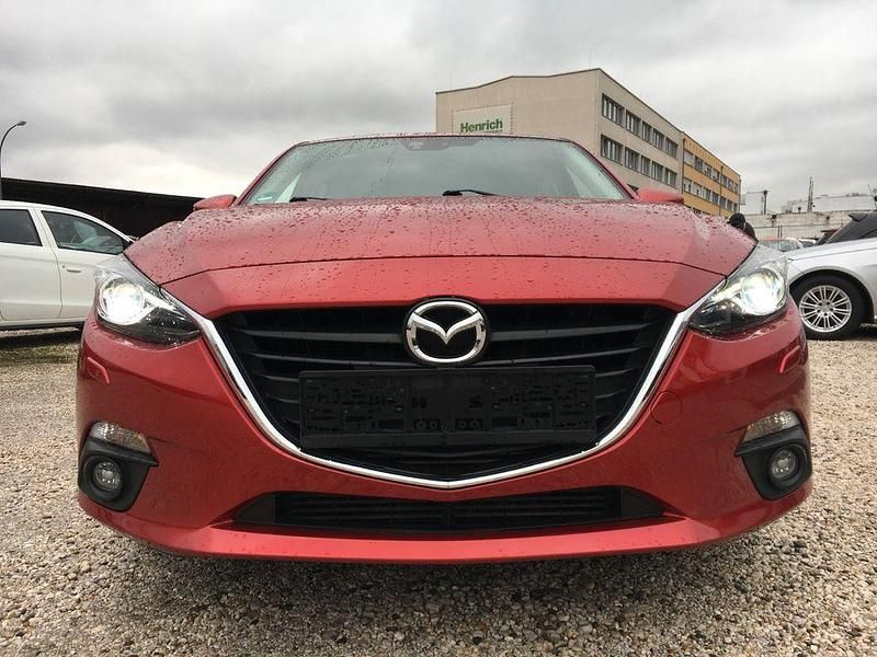 Gebraucht Mazda 3 Center-Line 150 PS (110 kW) 2014 Rot Limousine