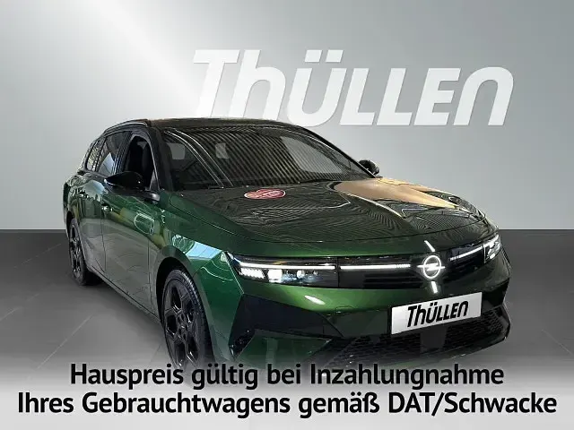Neu Opel Astra Ultimate 156 PS (114 kW) 2026 Grün Kombi