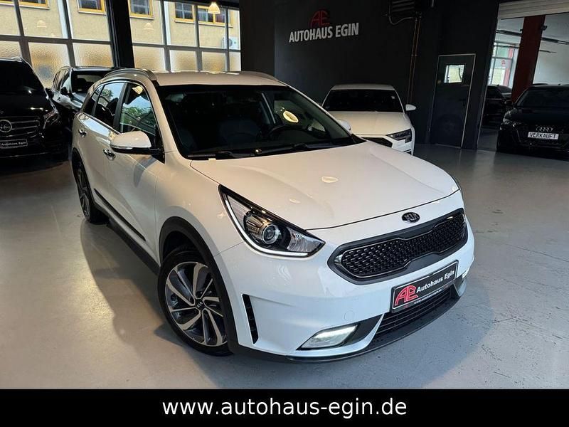 Weiß Gebraucht 2018 Kia Niro Vision SUV | 16.490 € (Fairer Preis) - Bild 1/4