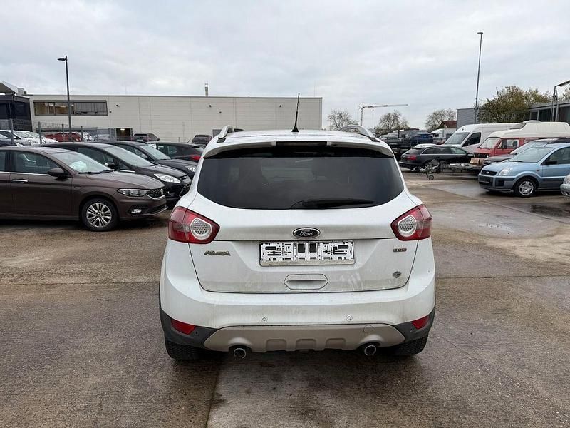 Gebraucht Ford Kuga Titanium 140 PS (102 kW) 2011 Weiß SUV