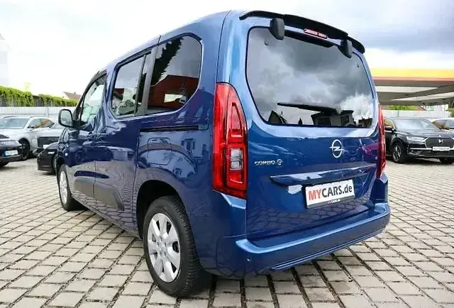 Gebraucht Opel Combo-e Life 100 kW (136 PS) 2022 Blau Kombi