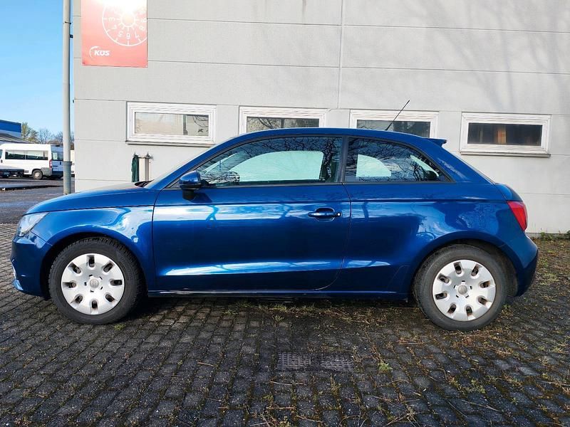 Gebraucht Audi A1 104 PS (76 kW) 2011 Violet Kleinwagen