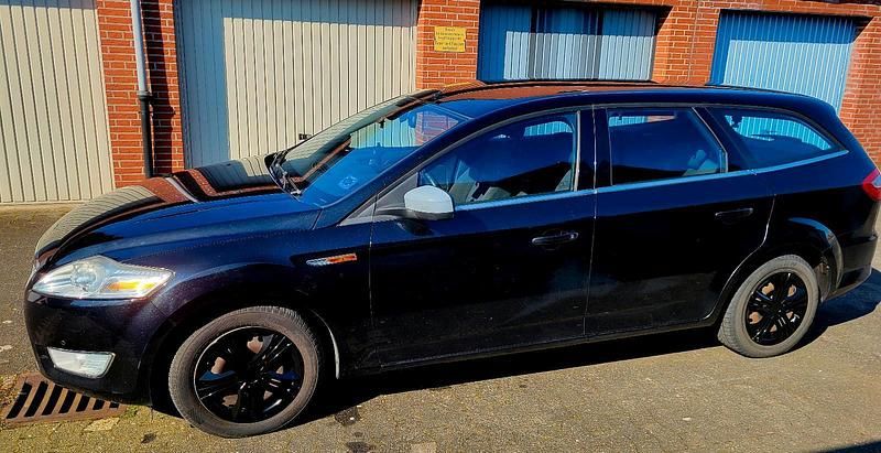 Gebraucht Ford Mondeo Trend 140 PS (102 kW) 2007 Schwarz Kombi