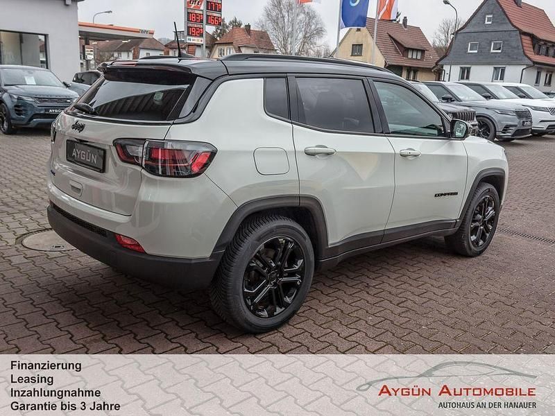 Gebraucht Jeep Compass 241 PS (177 kW) 2022 Weiß SUV